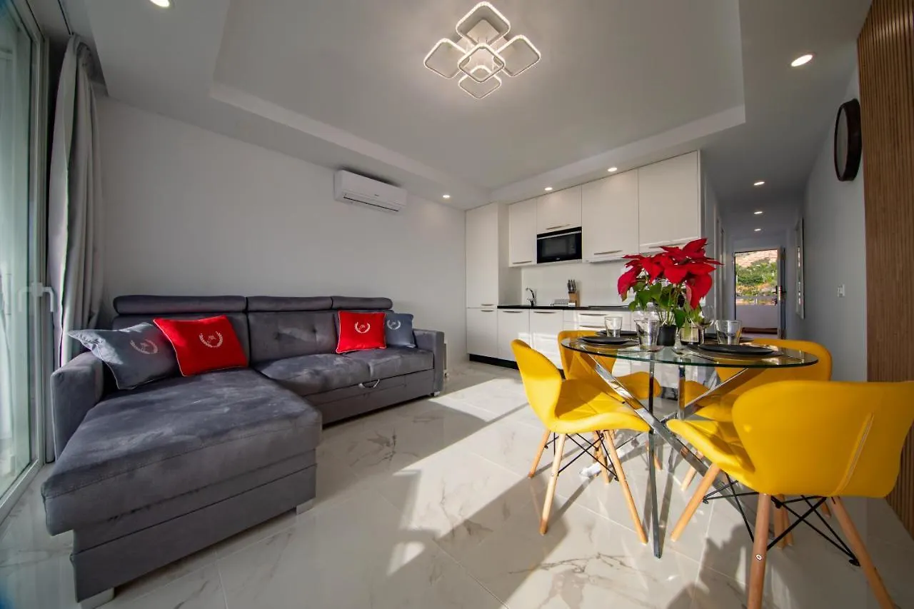 Ponderosa 615: Oceanview Apartment Near Siam Park Playa de las Americas